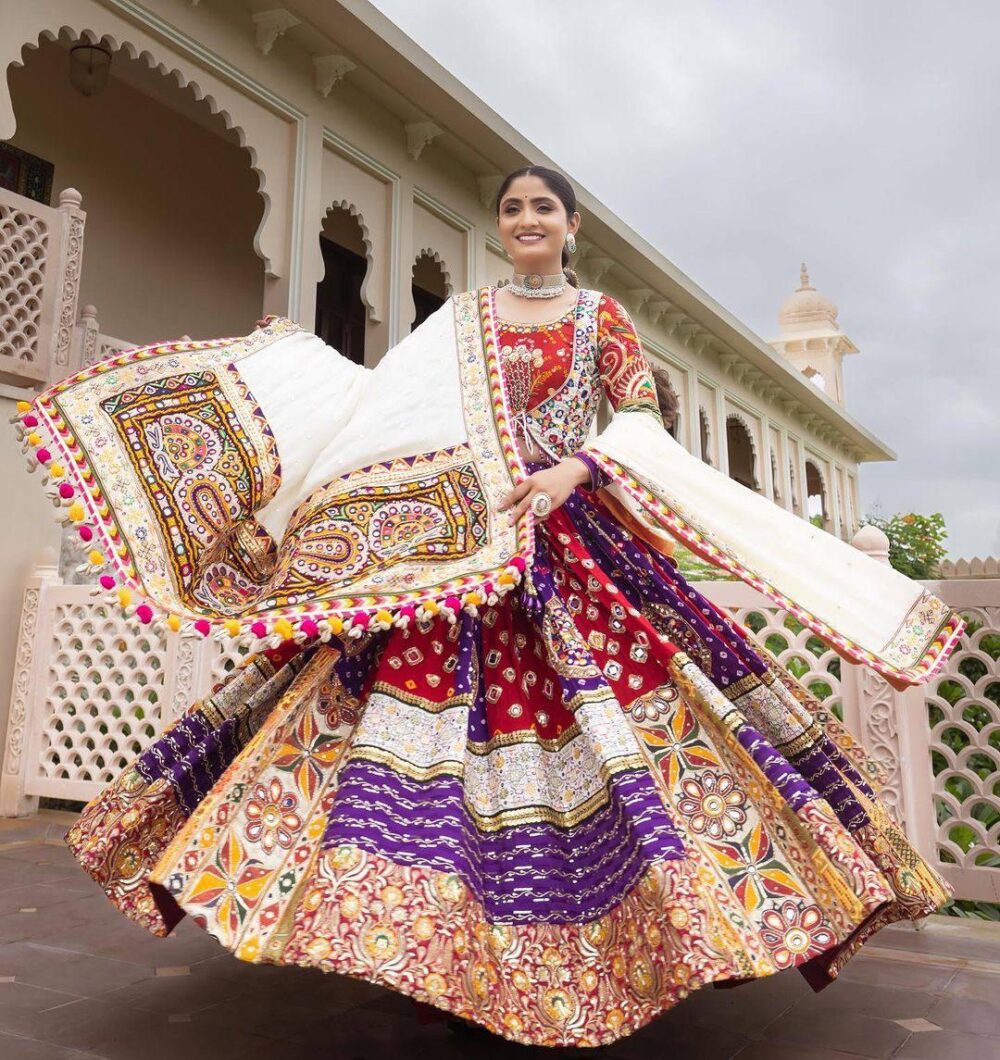 White Traditional Embroidered Chaniya Choli Set with Turquoise Dupatta - Image 9