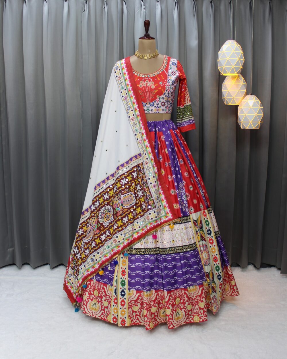 White Traditional Embroidered Chaniya Choli Set with Turquoise Dupatta - Image 2