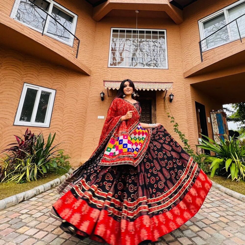 Traditional Red & Black Kutchi Mirror Work Lehenga Set - Image 5