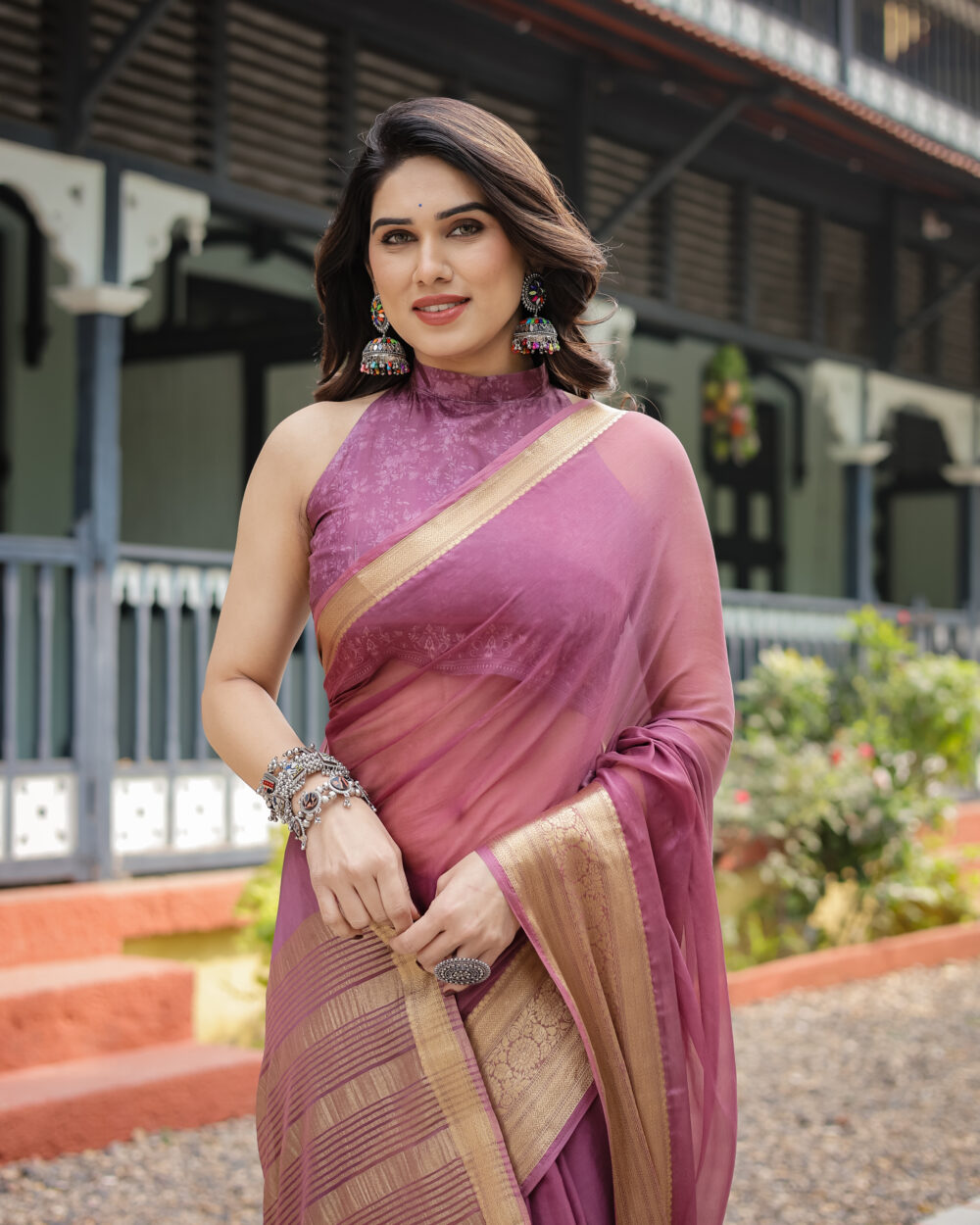 Mauve Pink Chiffon Saree - Image 3