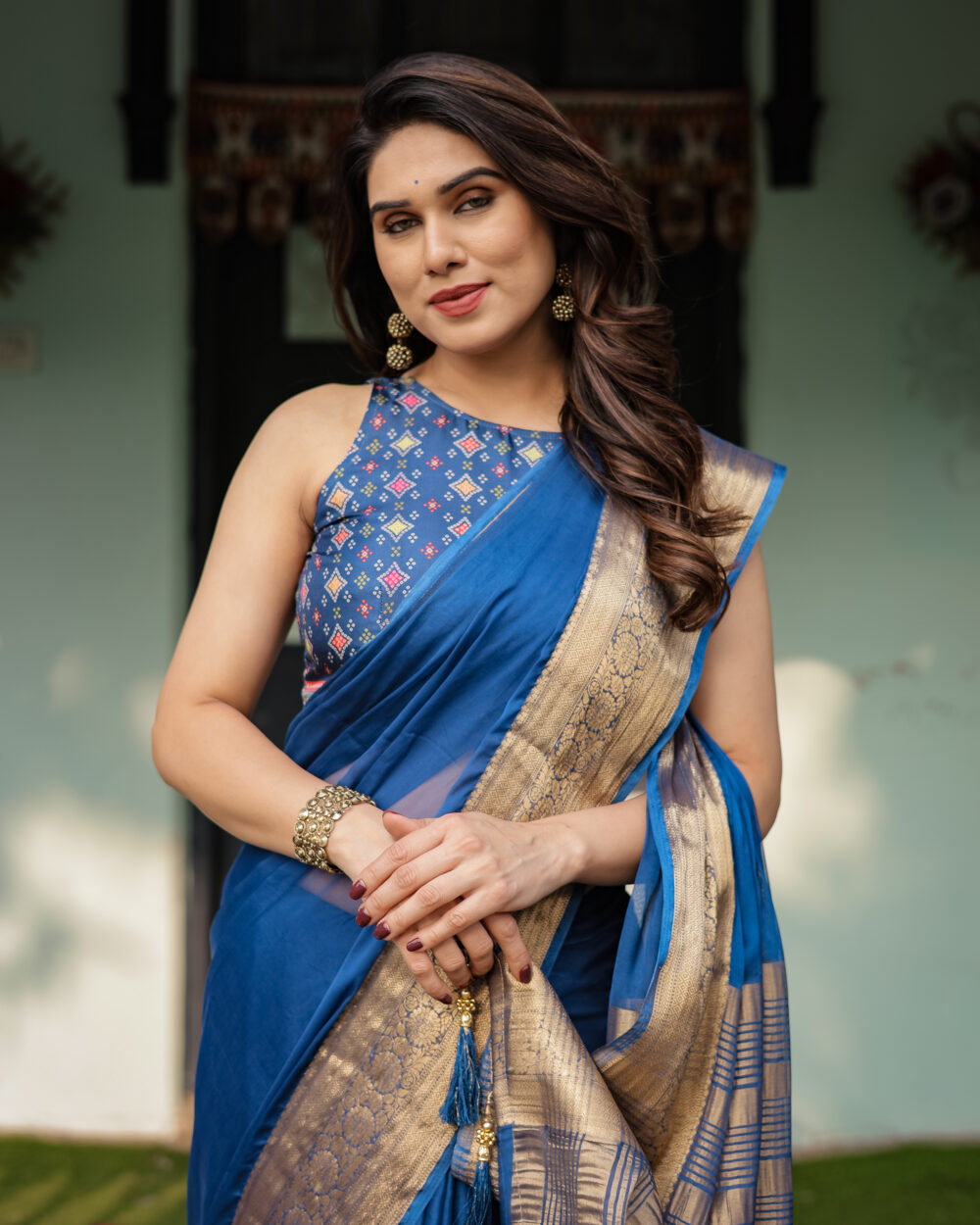 Royal Blue Chiffon Saree - Image 4